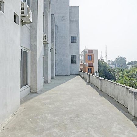 Oyo Flagship 80971 The Lime Tree Bareilly Exterior photo