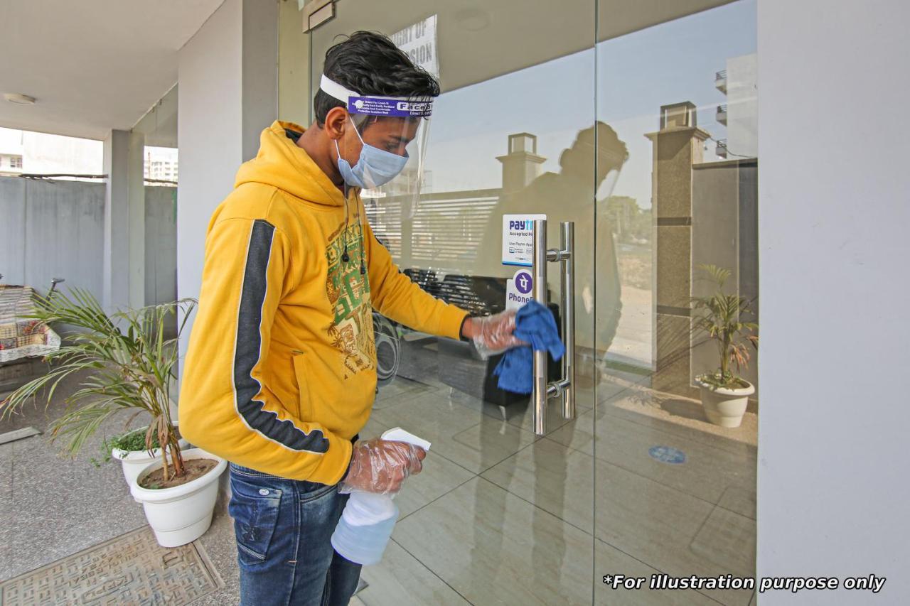 Oyo Flagship 80971 The Lime Tree Bareilly Exterior photo